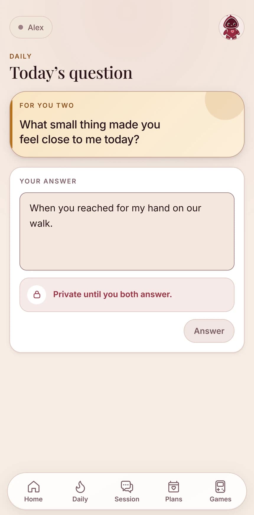 Seluno daily question: What small thing made you feel close to me today? A sample answer stays private until both partners answer.